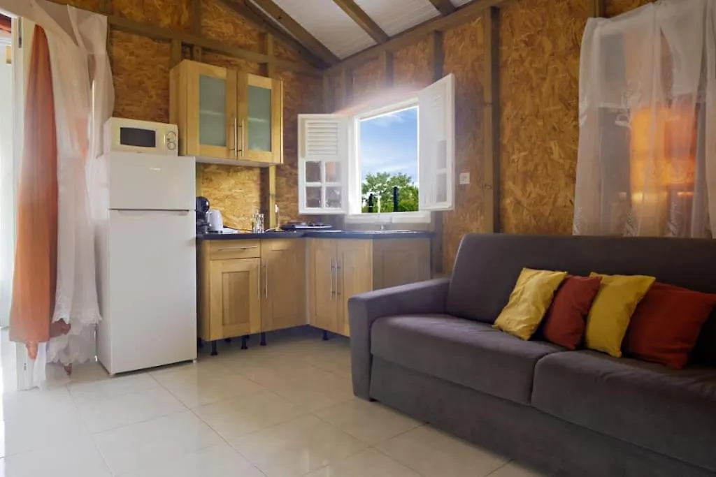 Bungalow A Petit Macabou Piscine & Plage A Proximite Le Vauclin