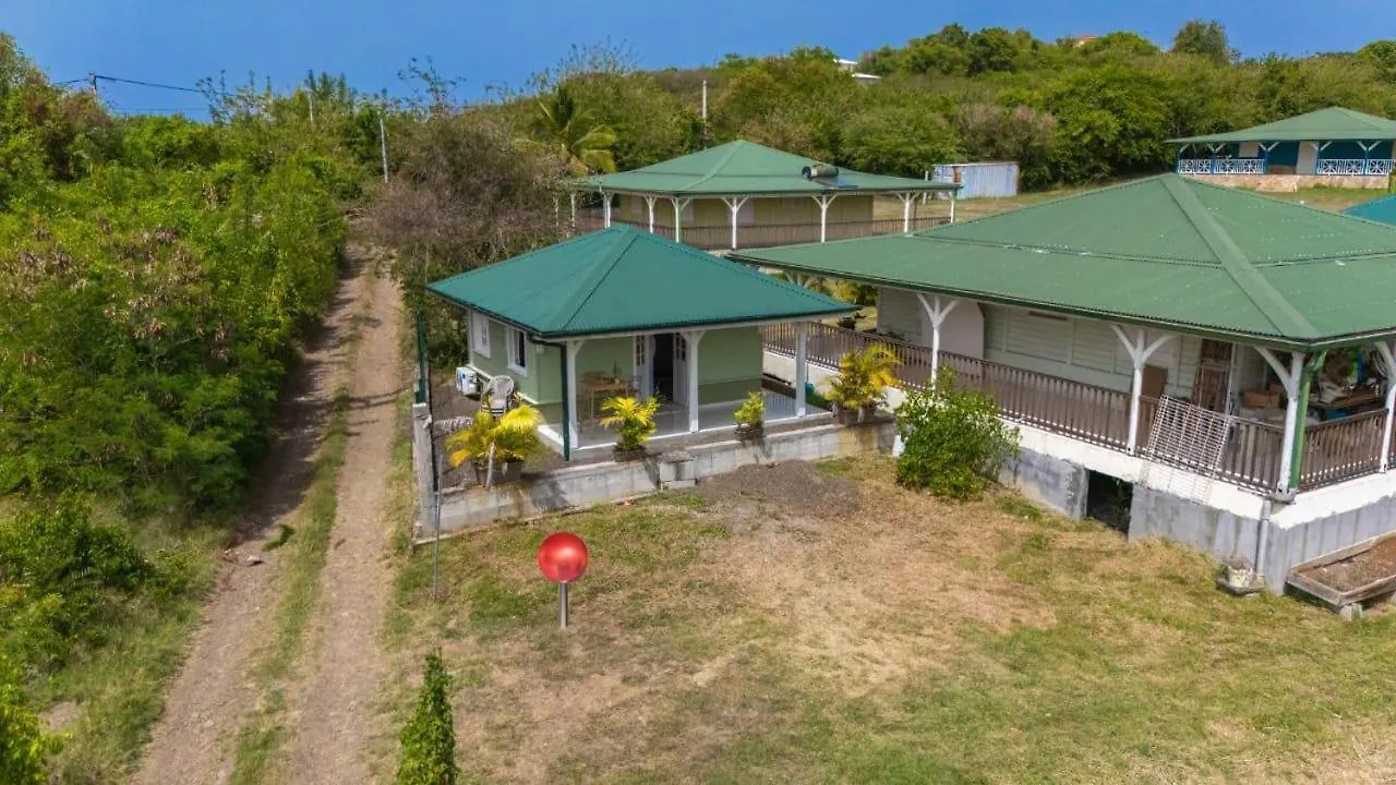 Lodge Bungalow A Petit Macabou Piscine & Plage A Proximite Le Vauclin